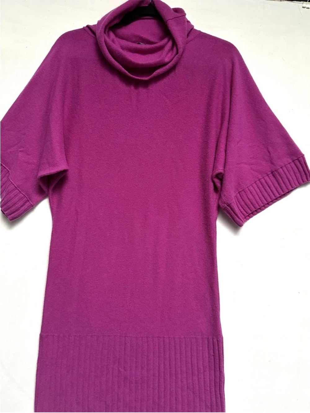 BEBE 98% CASHMERE TURTLENECK KNIT SWEATER DRESS MAGENTA SIZE M